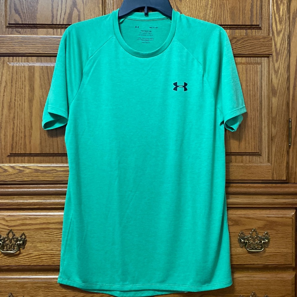 Men’s Under Armour T-shirt